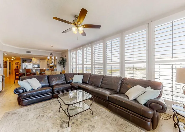 Holiday home Beachfront With Pool Hot Tub Balcony Fitness & Amazing Corner View