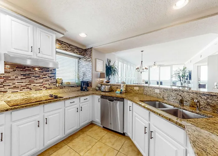 Beachfront With Pool Hot Tub Balcony Fitness & Amazing Corner View Holiday home Gulf Shores
